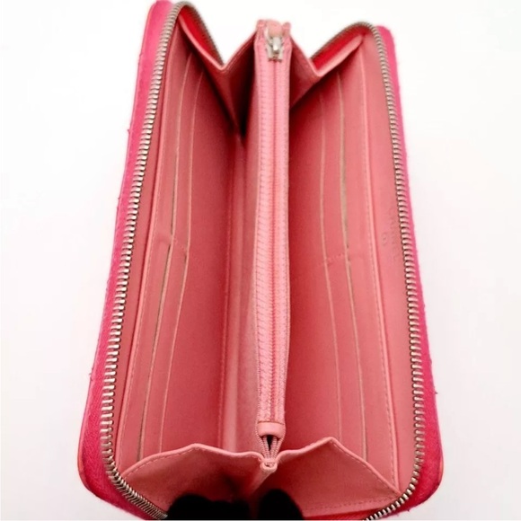 CHANEL Matelasse Patent Quilted Zippy Pink Long Wallet CC + Box - Picture 12 of 13